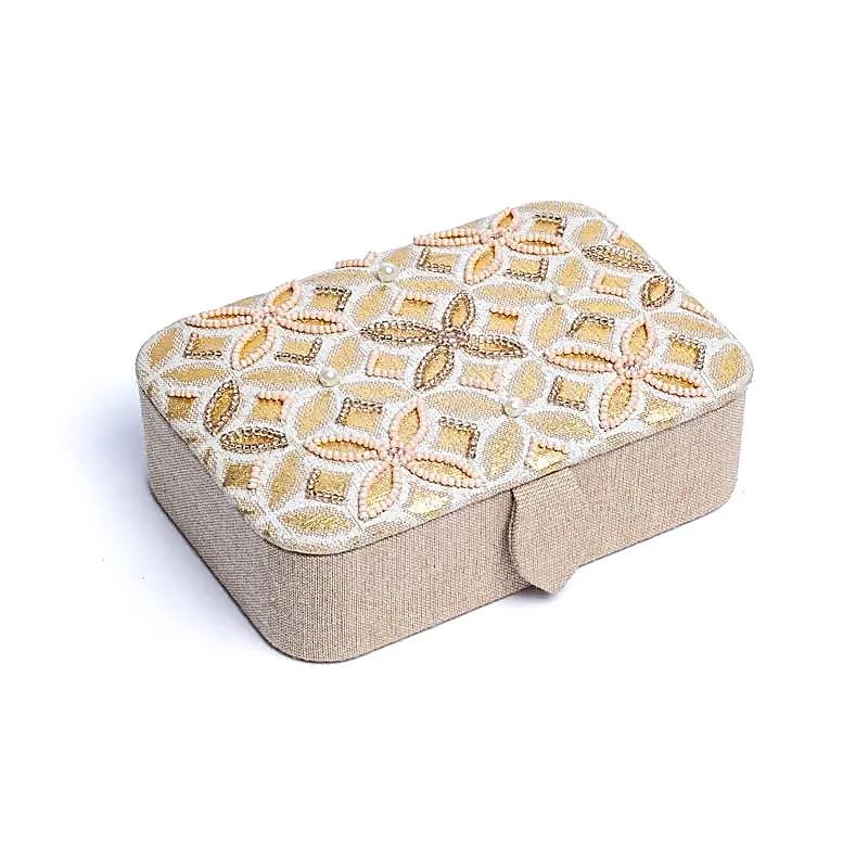 Beige-goldene Samtbox für Schmuck und Tarotkarten mit Blume des Lebens